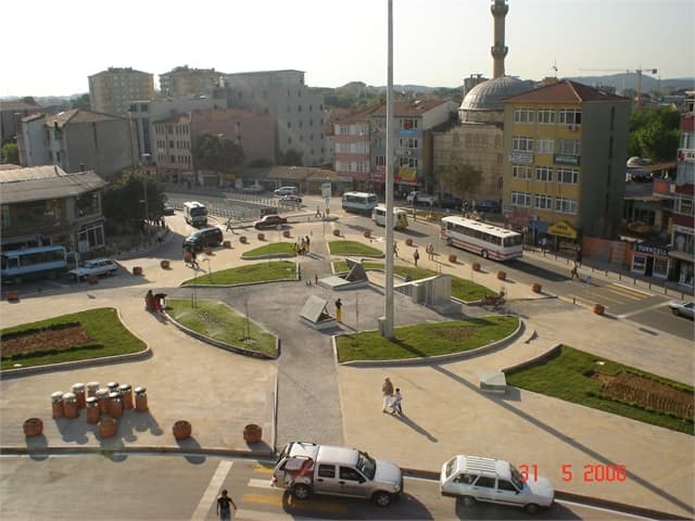 Ümraniye Dudullu Kavşağı Köprü Kavşak Ve Yan Yolları Düzenleme İnşaatı